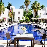 Le Jardin 2* بودروم