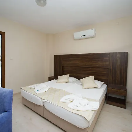 Le Jardin 2* בודרום